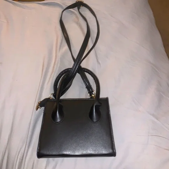 Black crossbody mini purse - Picture 3 of 5
